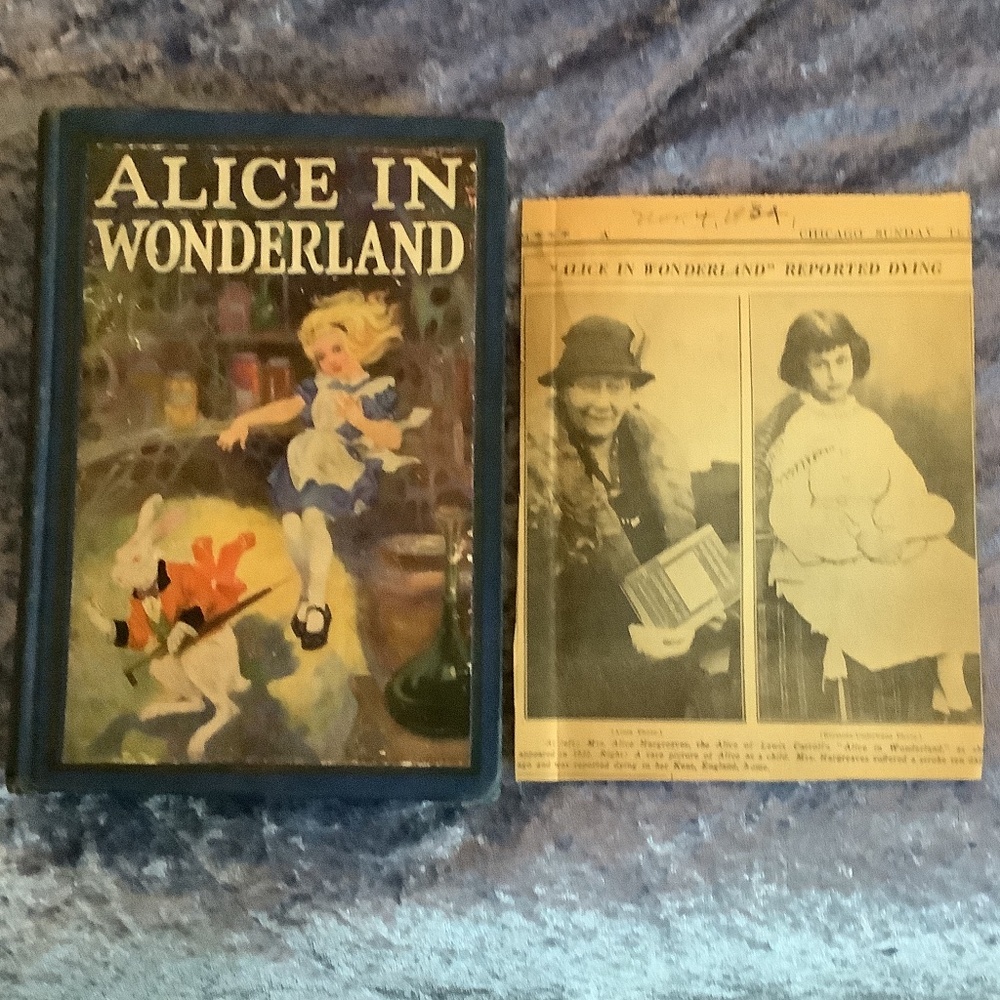 Vintage Alice In Wonderland Hardback Book 1923